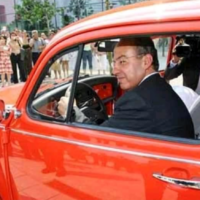 Mexican President Felipe Calderu00f3n in the one-off Snap Orange u00daltima Ediciu00f3n during a visit to Germany.